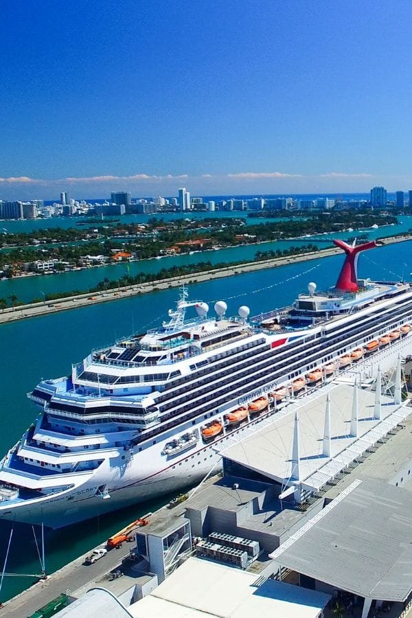 西葡旅游竖图-登邮轮